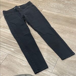 Old Navy Women's Charcoal Skinny Jeans (BD)